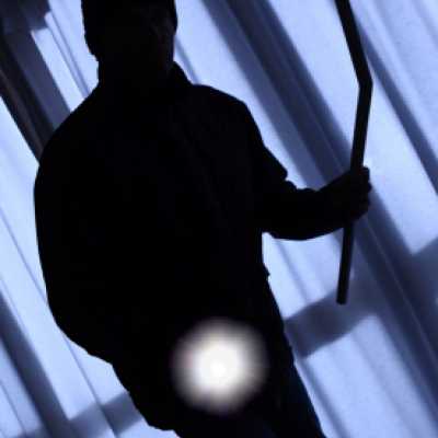 Bild: Einbrecher Bild: Einbrecher