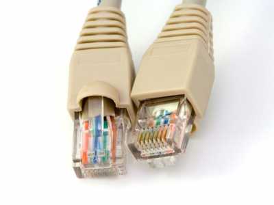 Mit einem Lan-Kabel lässt sich schnell und unkompliziert ein Heimnetzwerk einrichten.