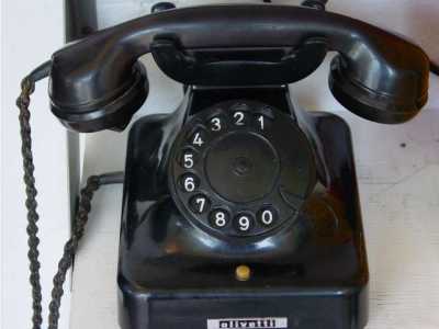 Telefon aus den 1940er Jahren.