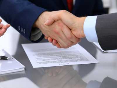 Wer eigentlich einen Kredit ohne Bonit&auml;tspr&uuml;fung sucht, darf nicht eine teure Finanzsanierung angedreht bekommen.