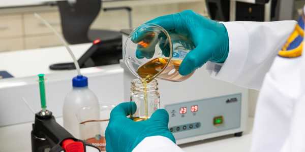 Produktionstechnologie für Motoröle